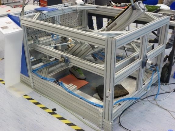 Fahrradschuh in Testmaschine