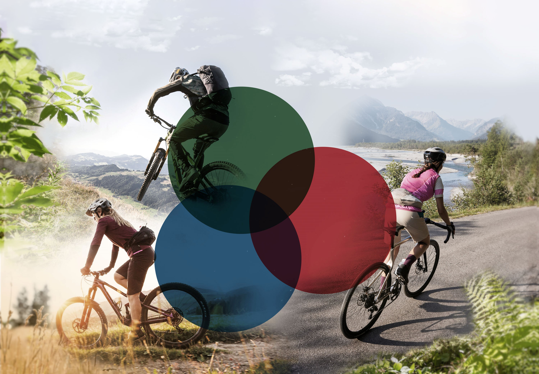 Drei Fahrradfahrer in verschiedenem Terrain Drei Fahrradfahrer in verschiedenem Terrain